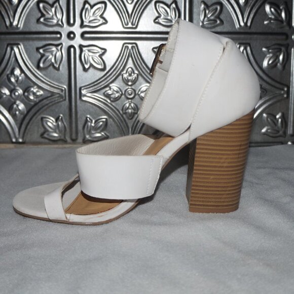 Charlotte Russe Classic Ankle-strap High Heel Sandals Size 8 in WHITE - Picture 7 of 8
